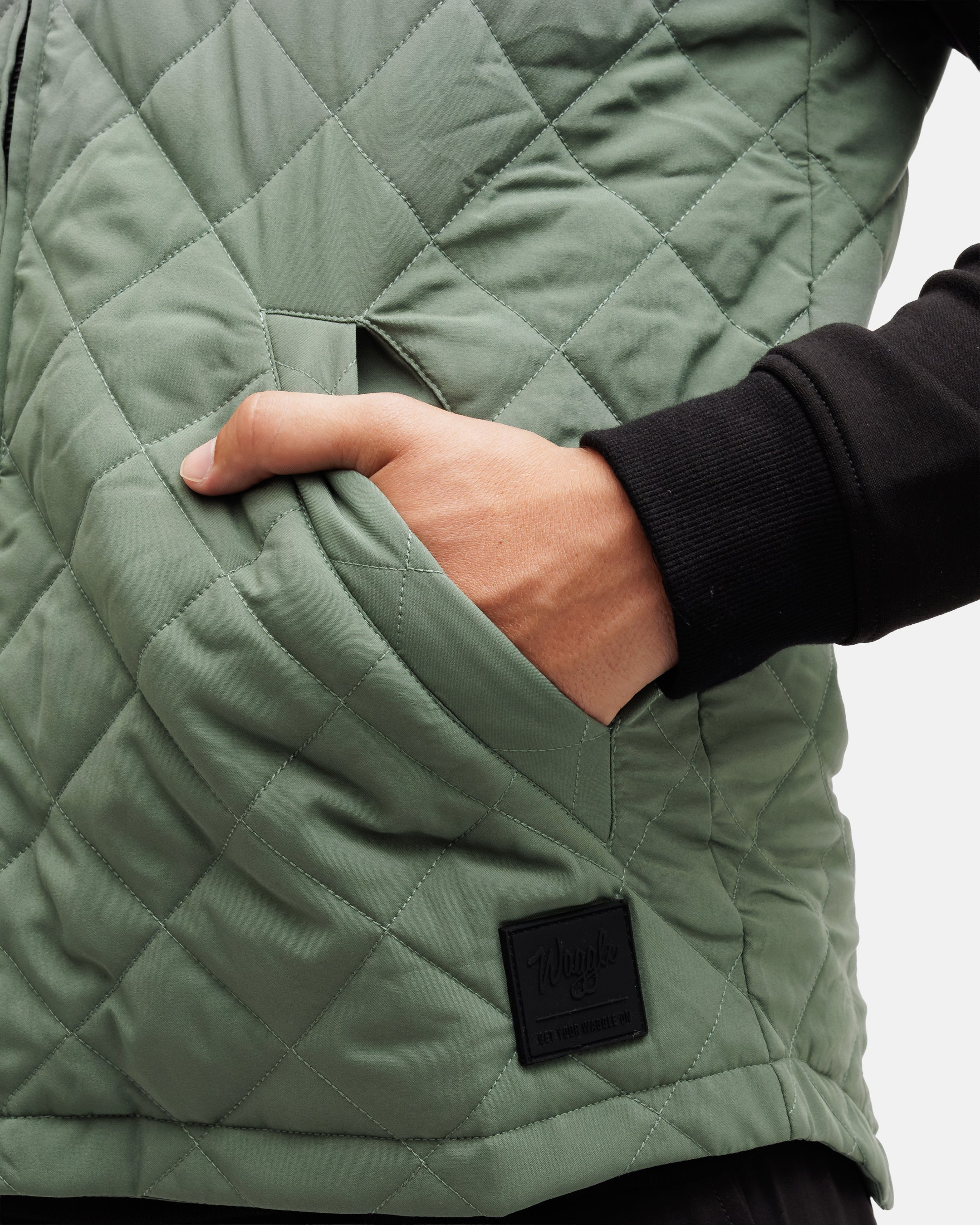 Crosscut Men's Quilted Vest - Balsam - Image 6