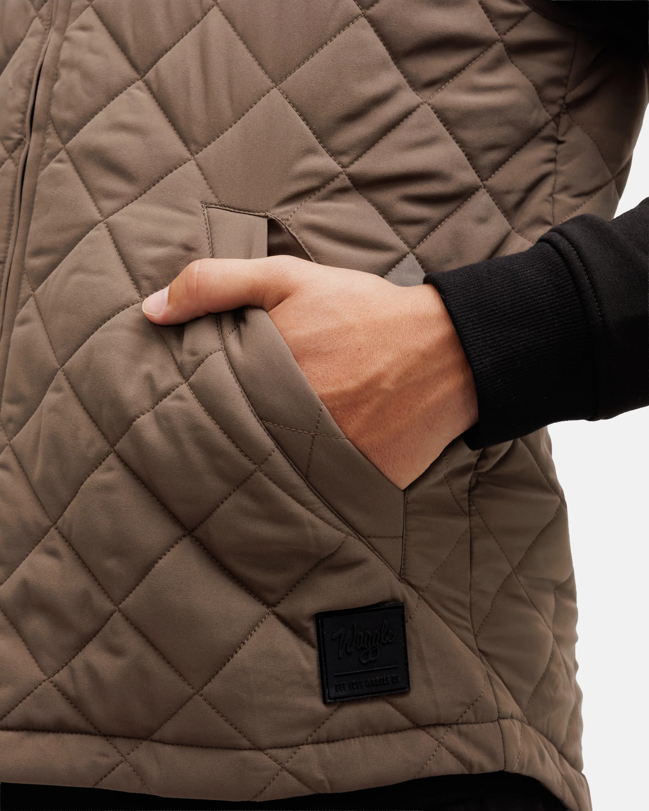 Crosscut Men's Quilted Vest - Iron Range - Image 6