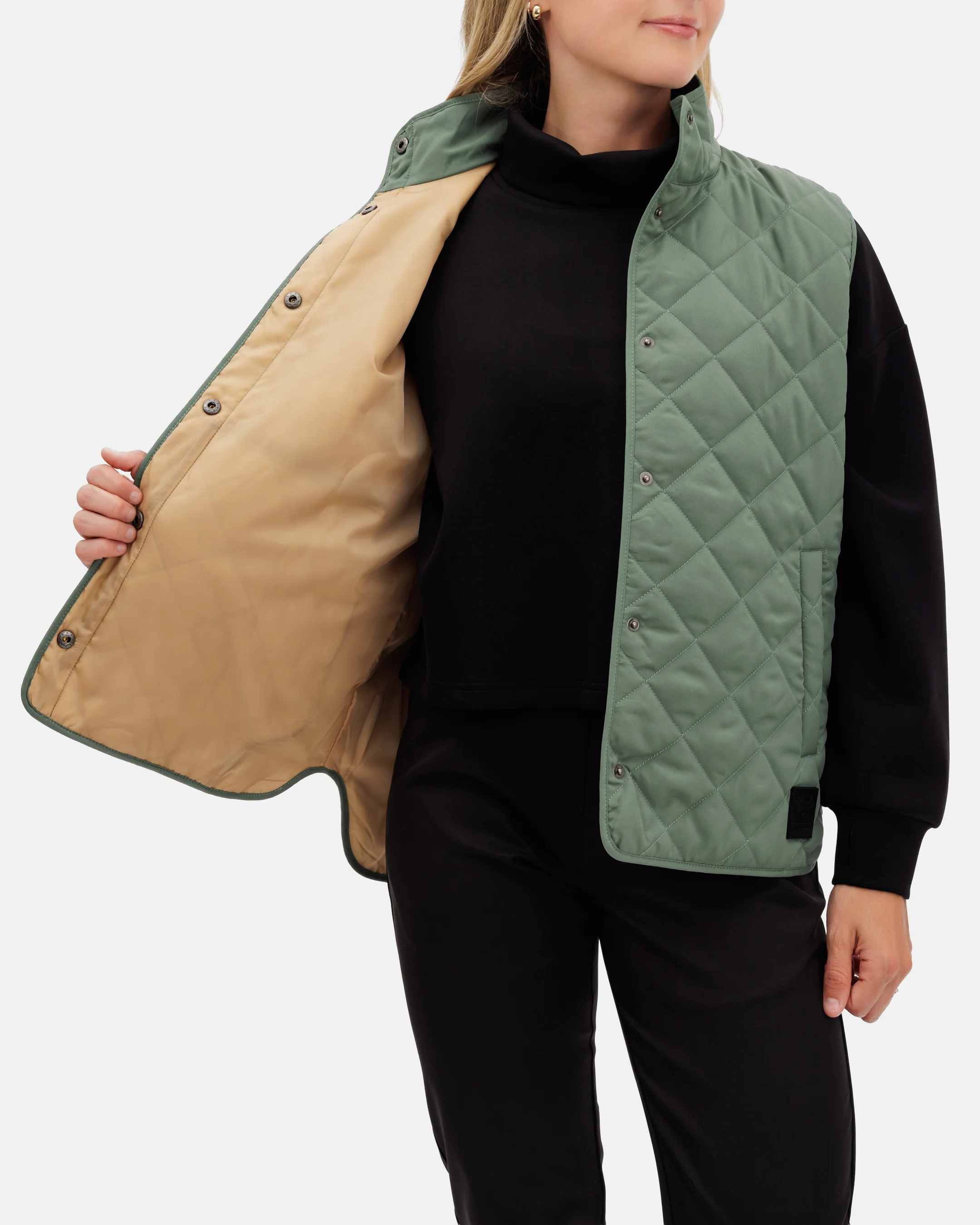 Crosscut Women's Quilted Vest - Balsam - Image 7