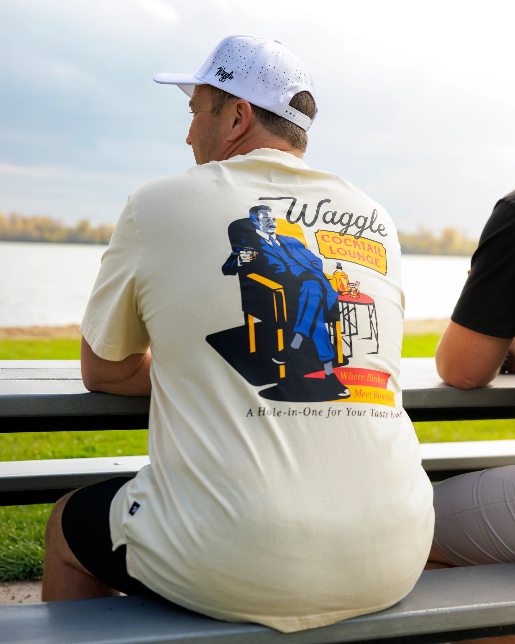 Waggle Cocktail Lounge T-Shirt - Image 2